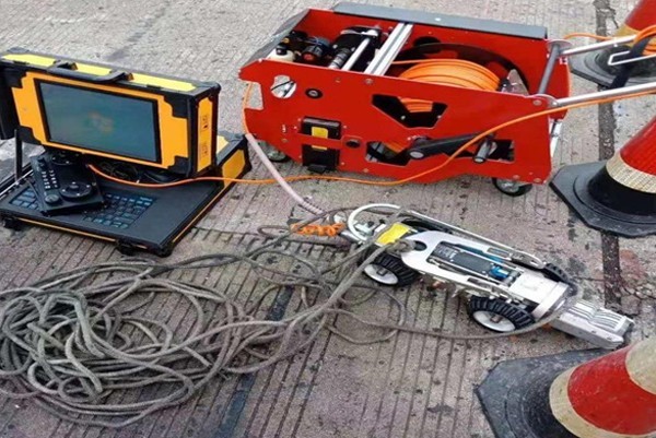 镜铁区CCTV管道检测机器人