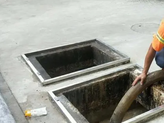 镜铁区化粪池清理