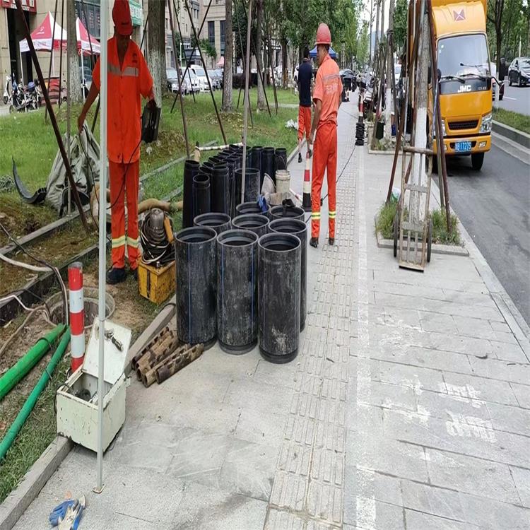 镜铁区管道短管置换修复