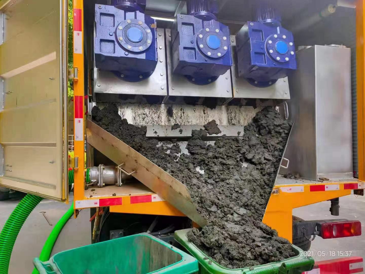 镜铁区化粪池清掏城市维护站-泥浆净化干湿分离处理