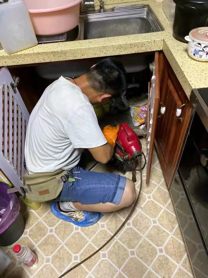 镜铁区通下水道